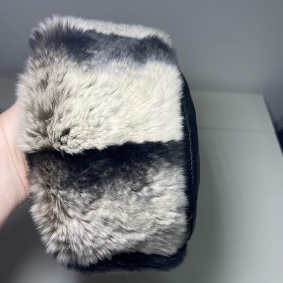 L’Hiver en Folie Vintage Black White Rabbit Fur Leather Trapper Hat Canada MOB - Picture 4 of 6